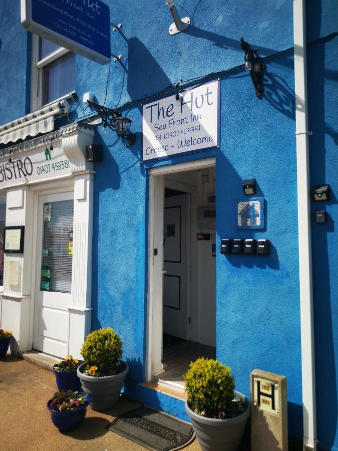 The Hut Wales - A Sea Front Inn Holyhead Kültér fotó